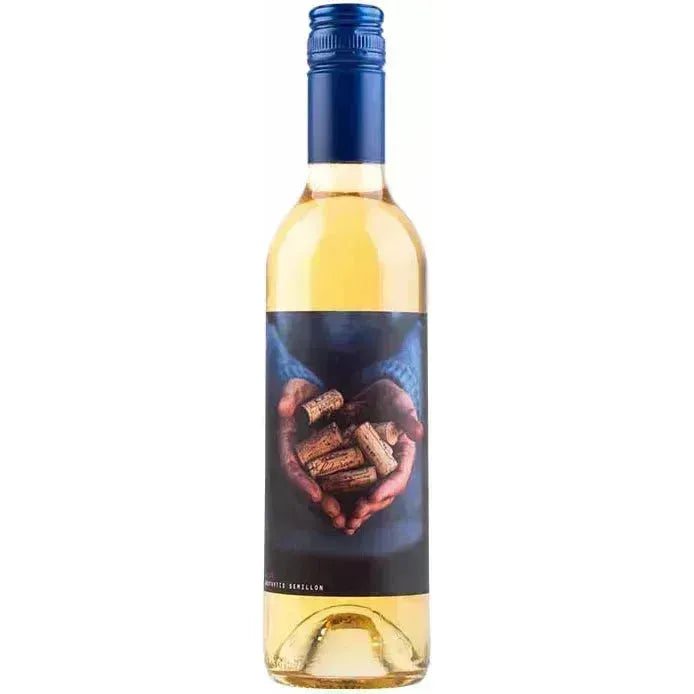 Growers Touch Botrytis Semillon Wine