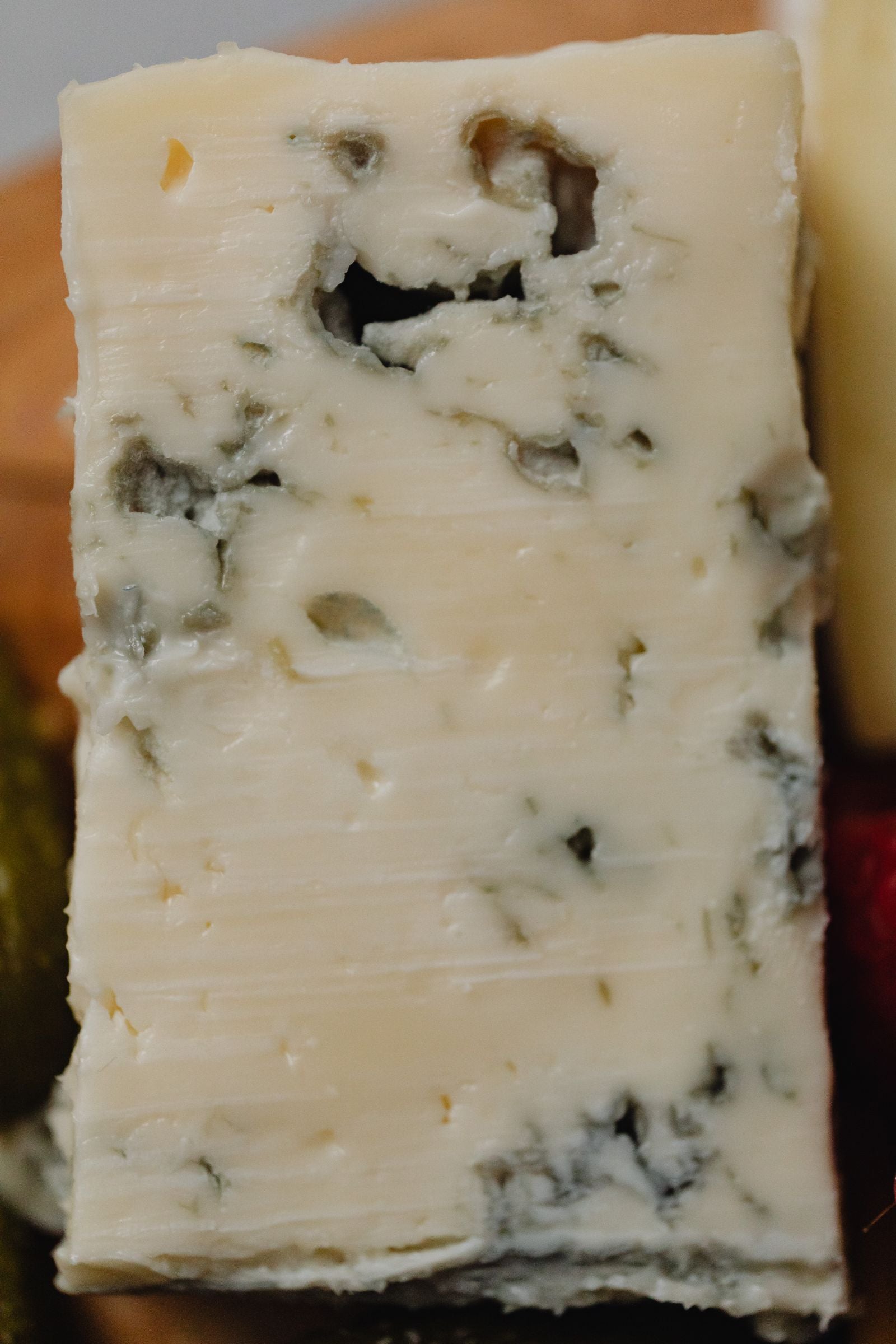 Wine with blue cheese